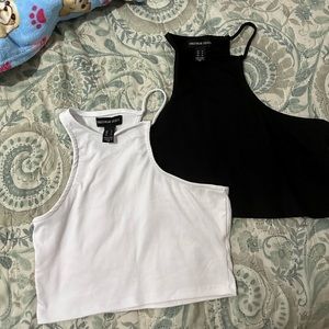 Shoulderless Tank top